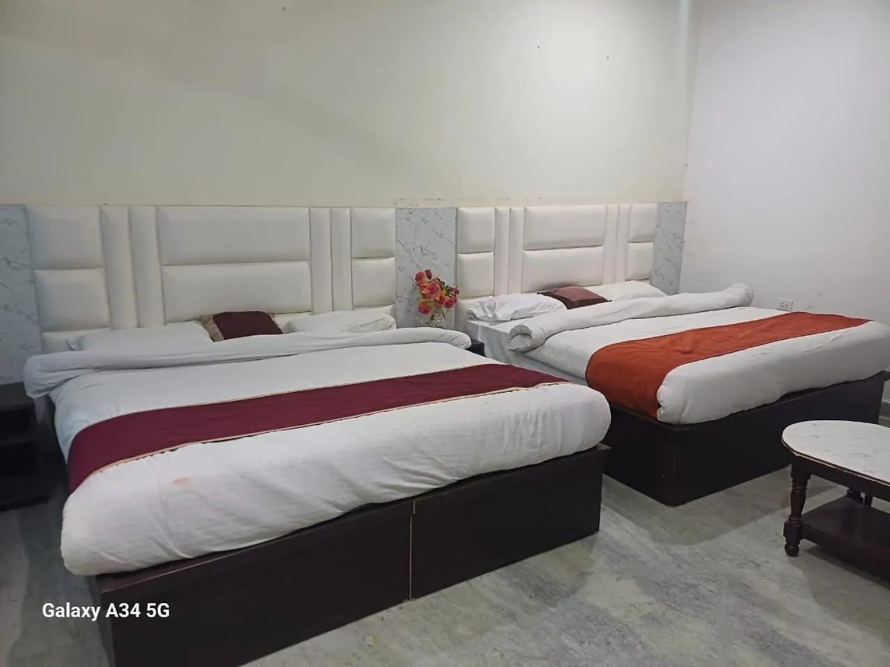Hotel Taj Signature Tajganj
